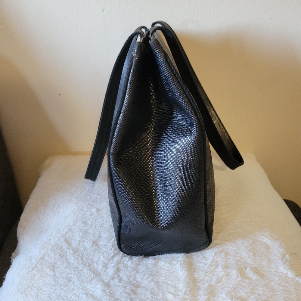 SALVATORE FERRAGAMO VALA LEATHER TOTE BAG - Picture 7 of 11